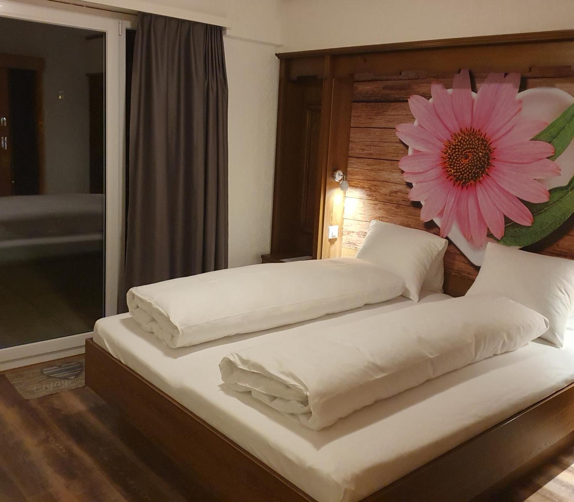 Dala Hotel & Apartments Лойкербад Екстериор снимка