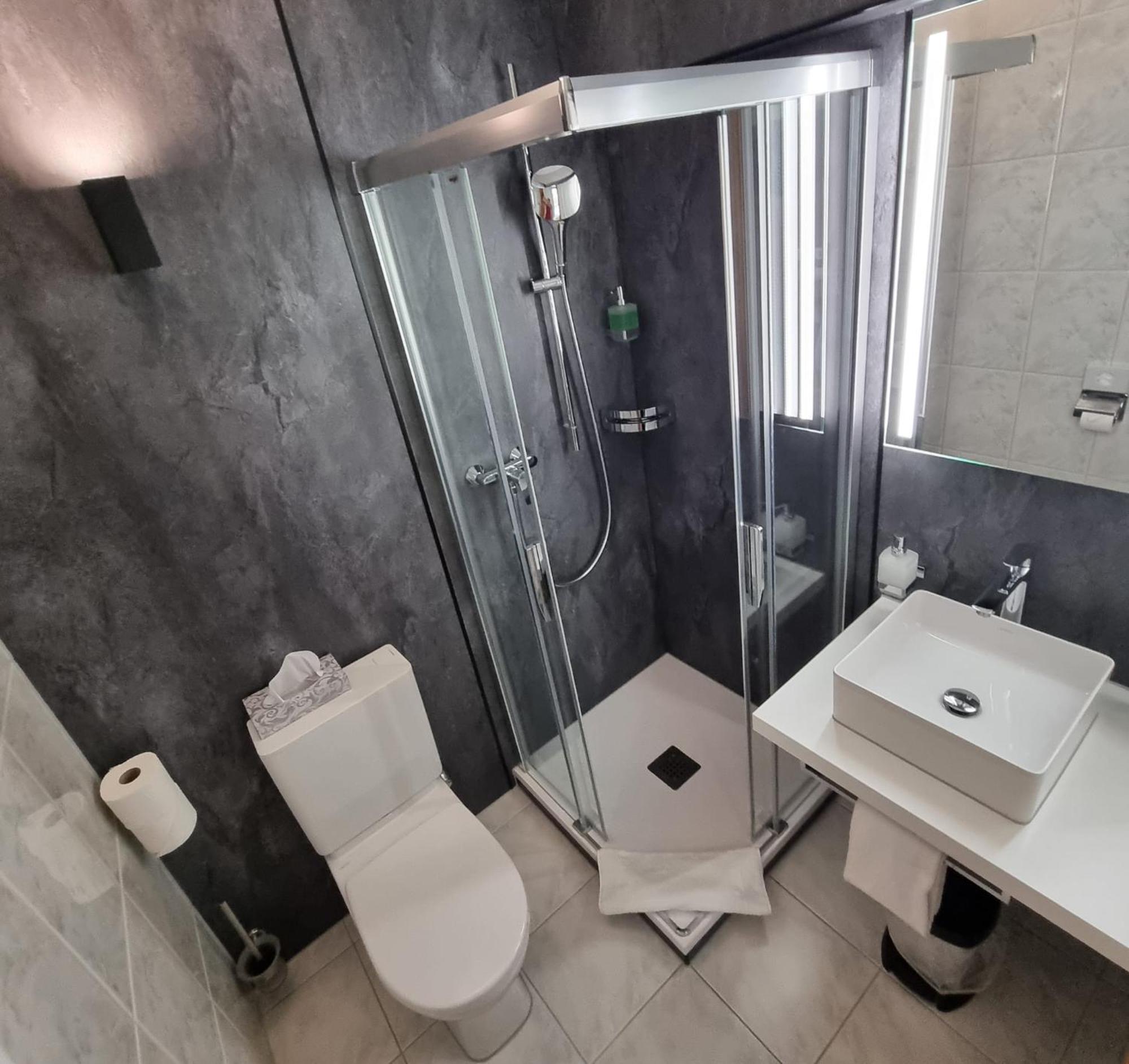 Dala Hotel & Apartments Лойкербад Екстериор снимка